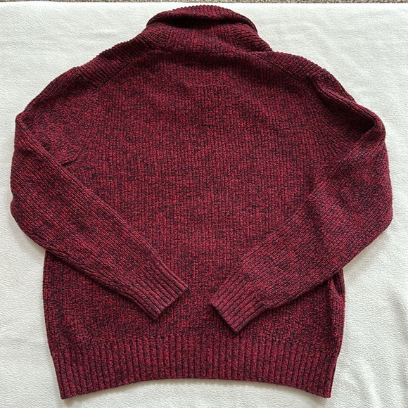 American Eagle Sweater M - Picture 3 of 3